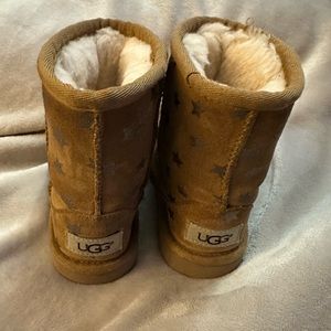 Toddler Ugg boots size 8